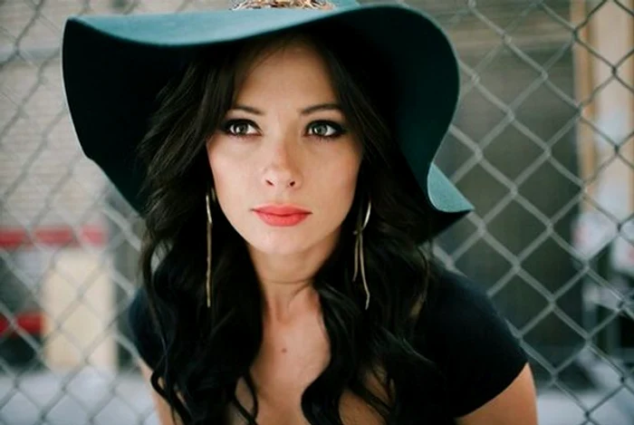 Iubita lui Jim Carrey era foarte introvertită și tristă, în ultimele zile de viață