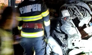 masina acoperis casa ph foto ISU Prahova jpg