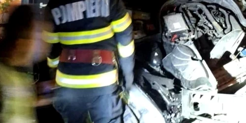 masina acoperis casa ph foto ISU Prahova jpg