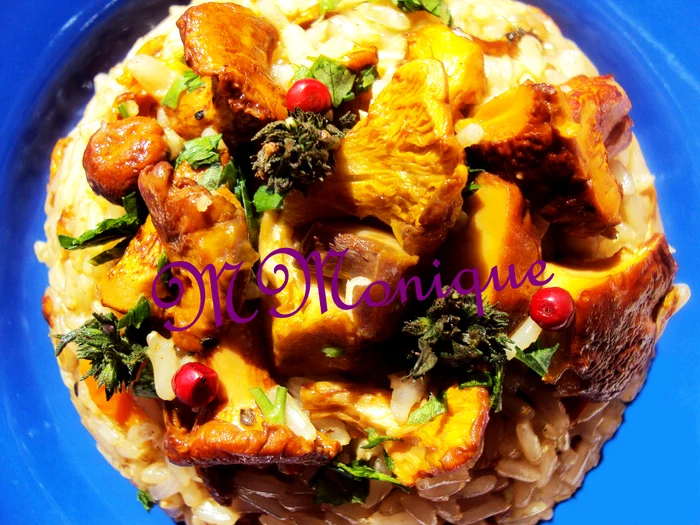 
    Risotto cu gălbiori  