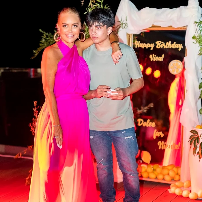 Vica Blochina și fiul ei.