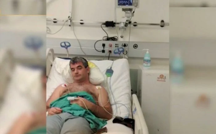 
    Medicul Marian Stamate, pe patul de spital, imediat după ce s-a electrocutat  