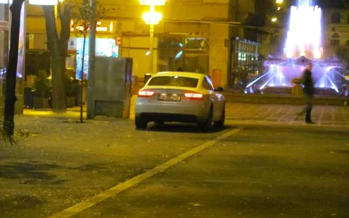 Cu Audi-ul pe strada pietonală din Timişoara Foto