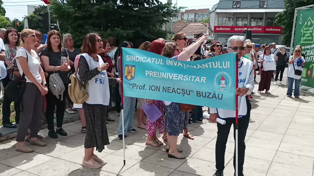 „Doar lașii au renunțat la grevă!”. Mesajul sindicaliștilor din școli despre colegii care au revenit la ore VIDEO