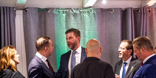 bogdan ivan eric trump forumul Davos 03 foto facebook bogdan Uvan jpg