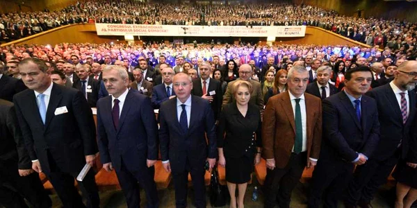 Dragnea - Dancila - Tariceanu la Congresul PSD FOTO Inquam / Alberto Groşescu