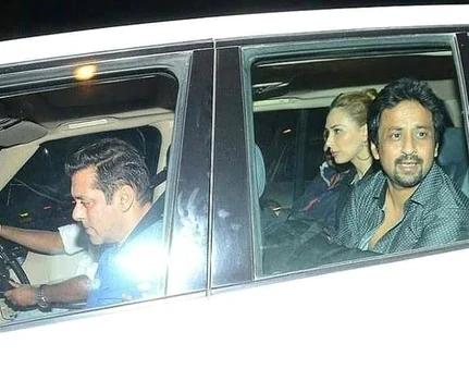 Iulia Vantur Salman Khan masina jpeg