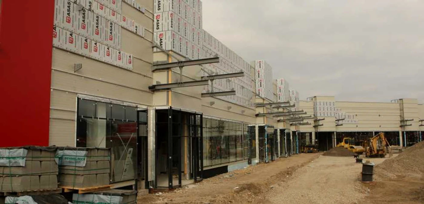 Investitorii vin cu paşi mici spre Braşov