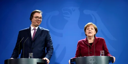  Aleksandar Vucic Angela Merkel EPA