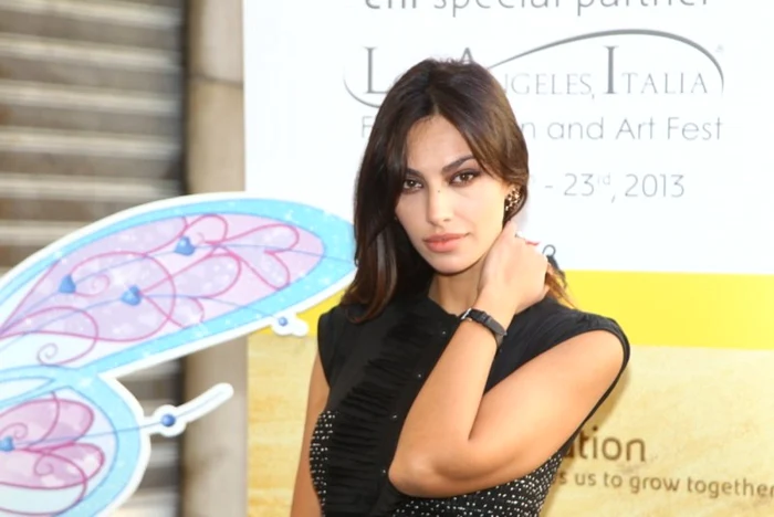 Mădălina Ghenea îşi lămureşte admiratorii cu privire la originile ei