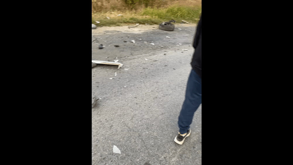 Doi morți și șase răniți, în urma ciocnirii violente dintre un TIR și un microbuz plin cu muncitori VIDEO