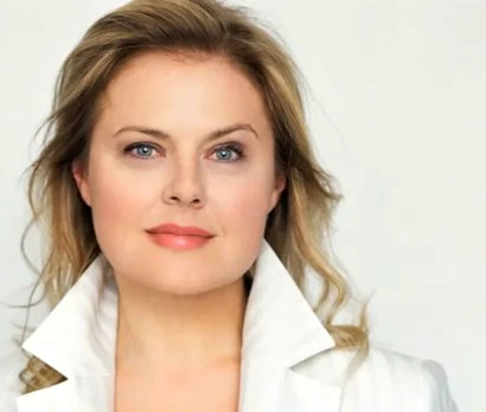 
    Ildiko Raimondi a fost aleasă să cânte noul imn al Austriei ( foto:captură youtube)  