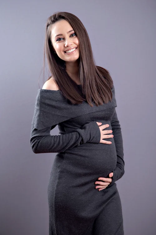 Oana Cârmaciu e gravidă în 6 luni