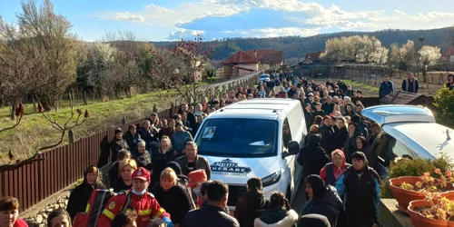 andreea morega acasa  foto rem funerare jpg