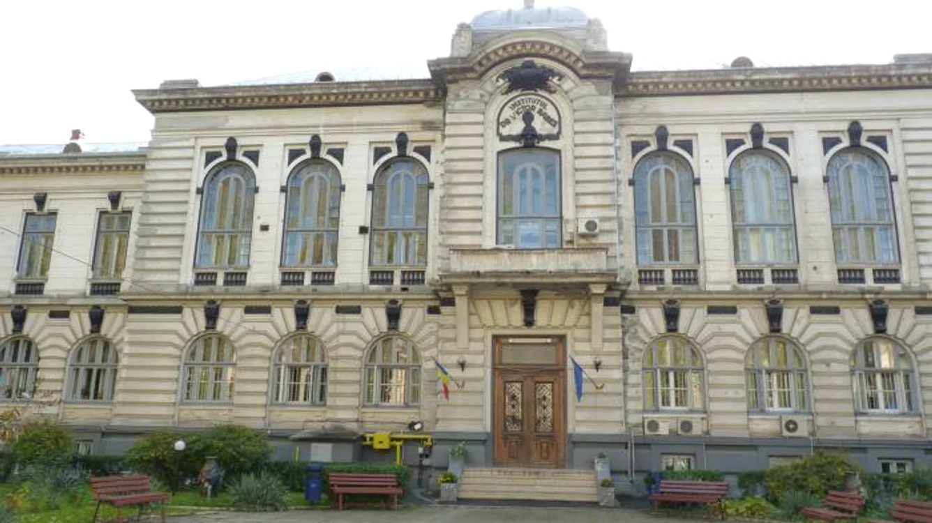 
    Anchetatorii au percheziţionat birourile de la Facultatea de Medicină Veterinară din cadrul Universităţii de Ştiinţe Agronomice şi Medicină Veterinară din Bucureştifoto: wikimapia.org  