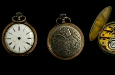 Ceas de buzunar descoperit printre lucrurile unuia dintre pasagerii de pe Titanic (© Henry Aldridge & Son Ltd)