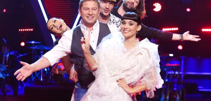 Irina, Pavel, Andra, Tudor şi Smiley, membrii juriului „Vocea României“ FOTO Pro TV