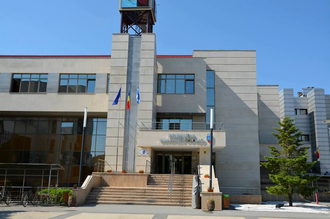 Angajaşii Primăriei9 vor şucra şi în weekend FOTO Adevărul