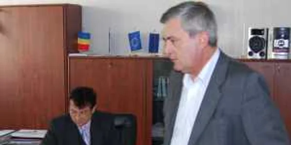 Iordache Bostan (stânga) şi Stan Rogoz (dreapta), doi „generali“ cu drepturi depline