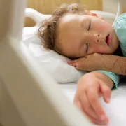 Copil în spital 