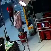 Portofel pierdut  Hoții au furat banii de pe card! mp4 thumbnail png