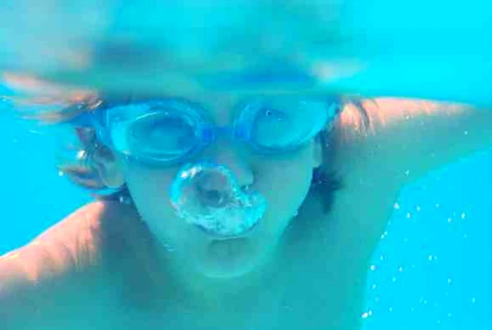 
    Clorul nu este vinovat pentru înroșirea ochilor la piscinăfoto: Hepta  