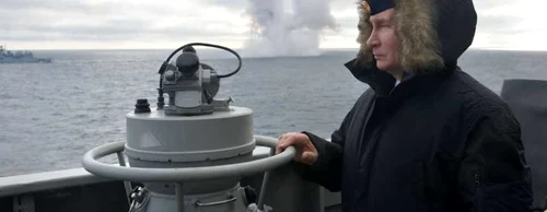 Vladimir Putin supraveghează lansările de rachete hipersonice în Marea Neagră FOTO EPA-EFE/ Alexei Druzhinin