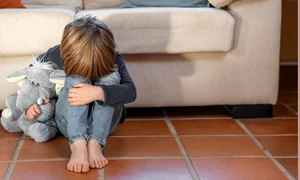 copil abuzat, freepik jpg