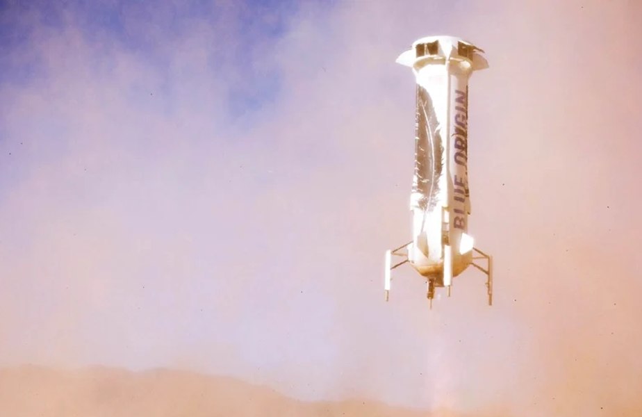 O rachetă a companiei Blue Origin, cu şase turişti la bord, va fi lansată duminică
