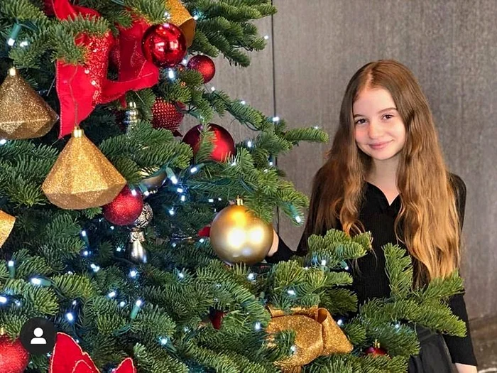 3 irina columbeanu craciun in malibu 2019 jpg jpeg