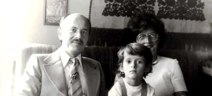 Liviu Cornel Babeş alături de familie / foto: arhiva