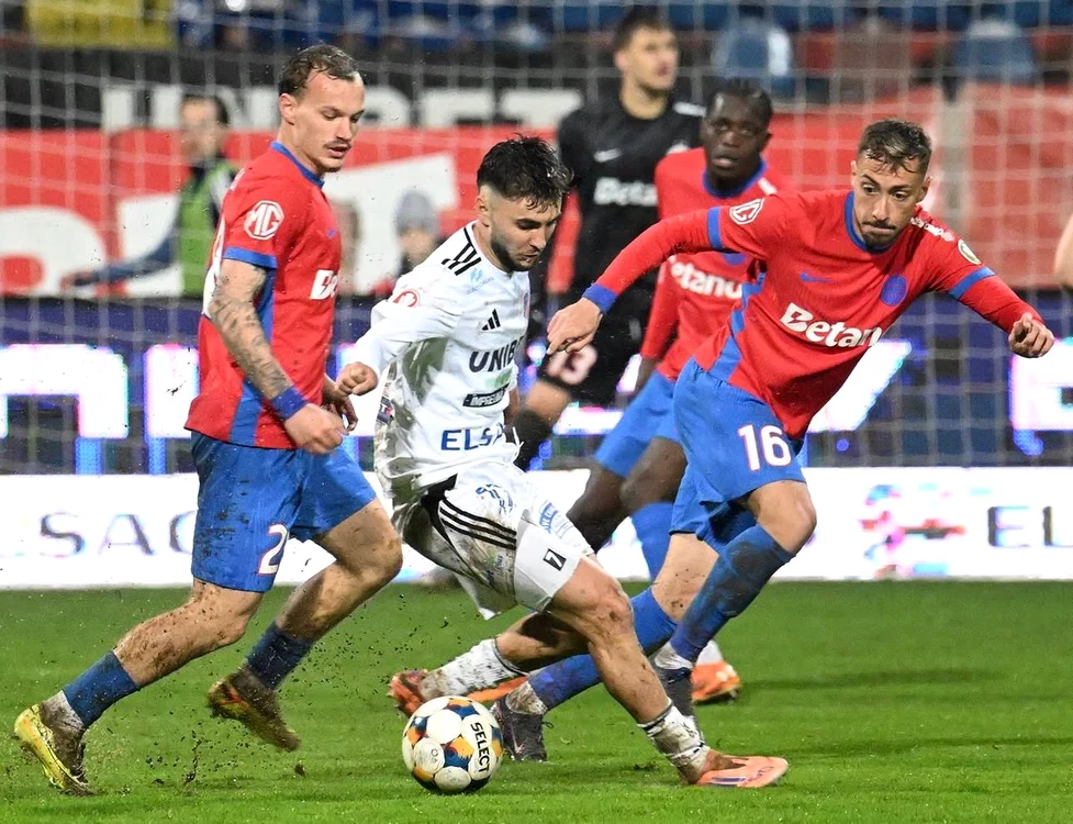 FCSB - FC Botoșani  2-3  Foto/Instagram @fcsb