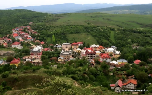 cartierul palatelor din hunedoara foto daniel guta adevarul