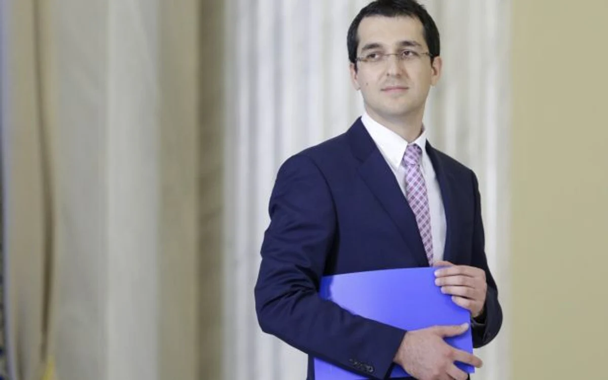 
    Ministrul Vlad Voiculescu a recunoscut că la unitatea de Arși sunt probleme grave    