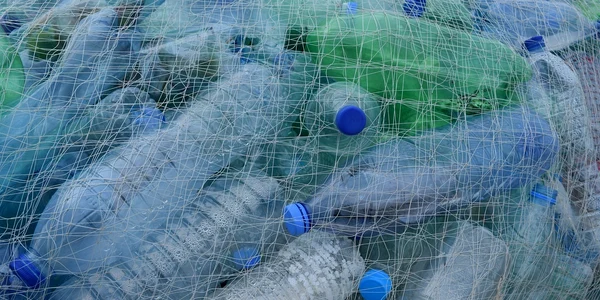 sticle de plastic reciclare INATECH jpg
