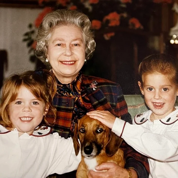 Eugenie și Beatrice cu Regina jpg