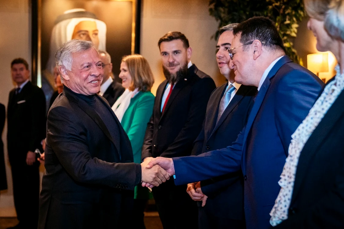 George Maior alături de regele Abdullah al II-lea al Iordaniei