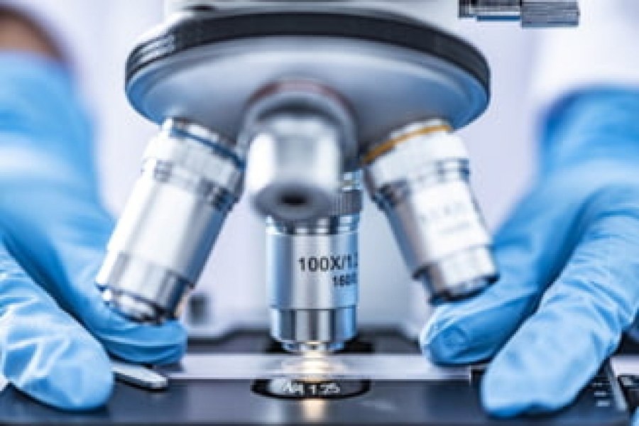 SUA autorizează primul tratament care utilizează „foarfeca moleculară” CRISPR: „Potențialul este uriaș”