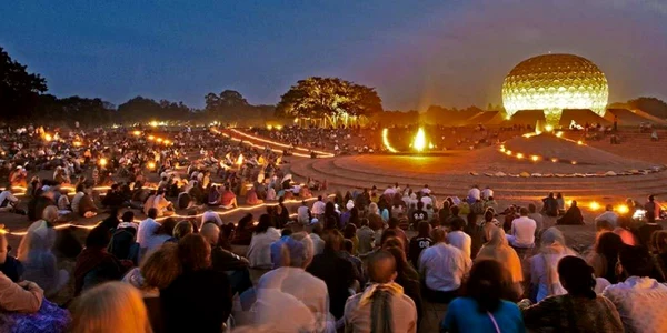 auroville india foto wikipedia