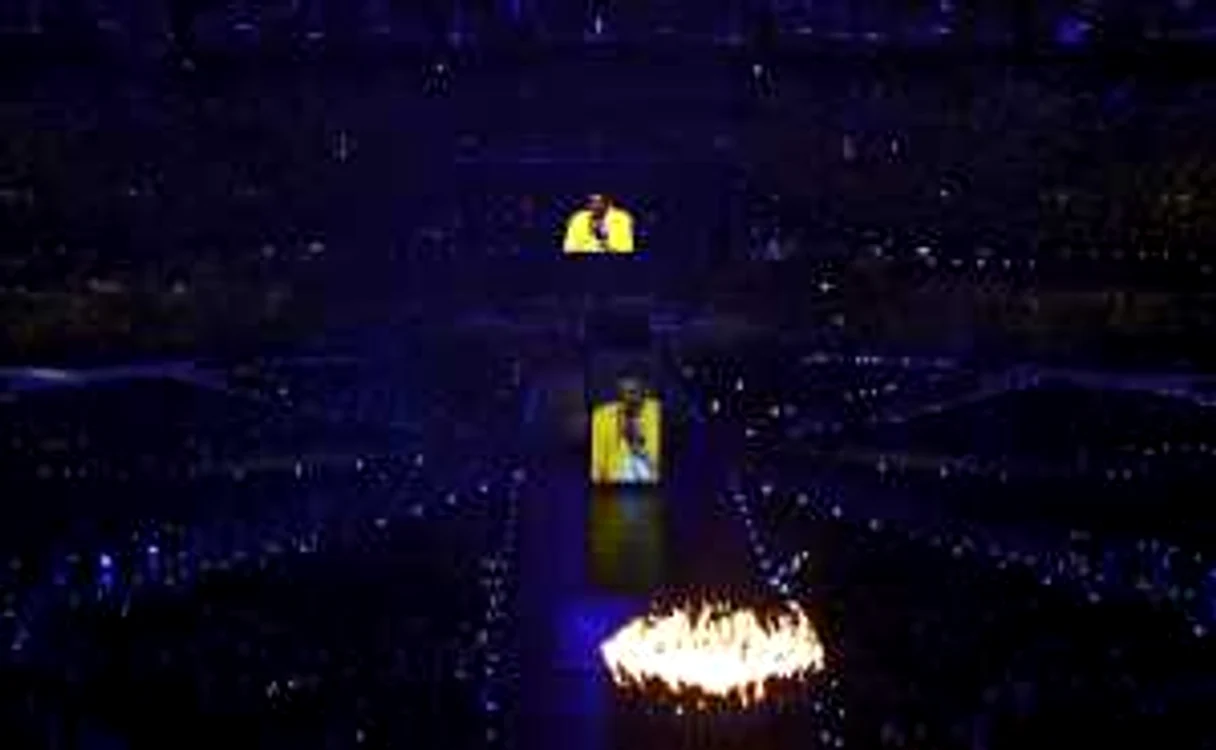 Freddie Mercury, una dintre legendele muzicii din Anglia, într-o proiecţie video la ceremonia de închidere a Jocurilor Olimpice de la Londra FOTO Reuters