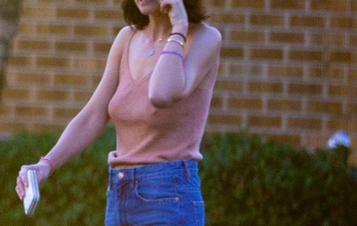 Fosta soție a lui Tom Cruise a fost surprinsă fără sutien pe străzile din New Orleansfoto: Profimedia