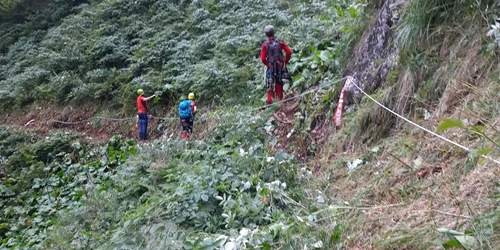 Acține salvare ucrainian rătăcit pe munte. FOTO Salvamont Maramureș