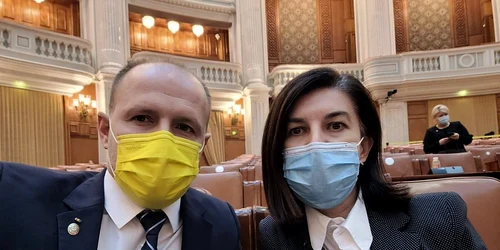 Alexandru Kocsis şi Violeta Alexandru FOTO Faceook A Kocsis