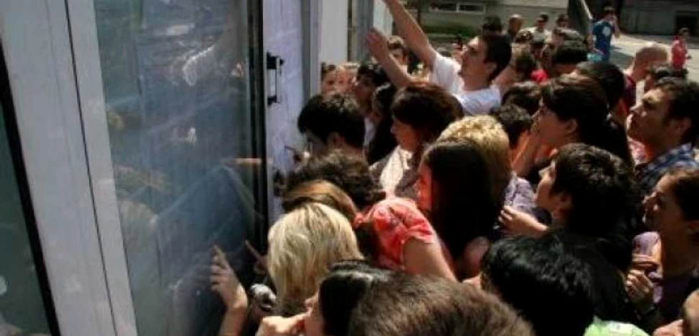 În perioada 16-20 iulie, elevii care au picat Bac-ul se pot înscrie pentru sesiunea de toamnă  