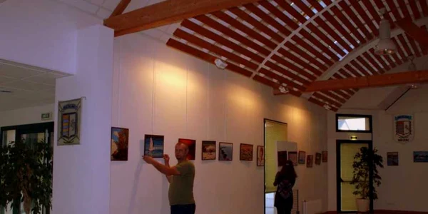 Expoziţia a fost găzduită de Primăria Milizac