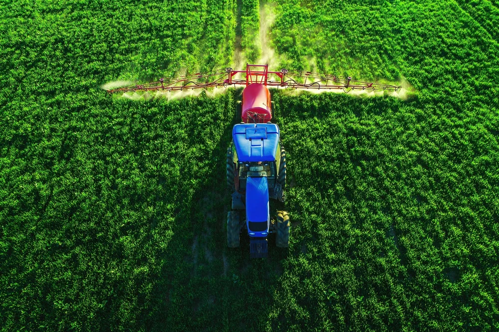 Cum și-a propus Uniunea Europeană să scadă dependența de pesticide și îngrășăminte. Noi reguli pentru plantele create prin tehnici genomice