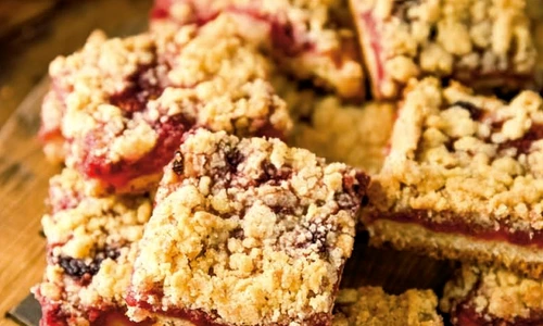 prajitura cu afine si crumble jpg