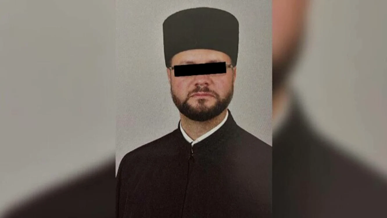  Preotul Aurelian Emil Oprișan FOTO: FB