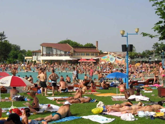 Canicula i-a îndreptat pe mureșeni la Weekend