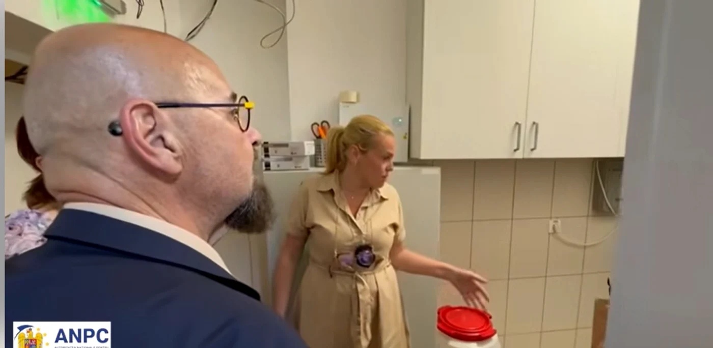 Piedone, în control la un restaurant chinezesc Foto: Captură video